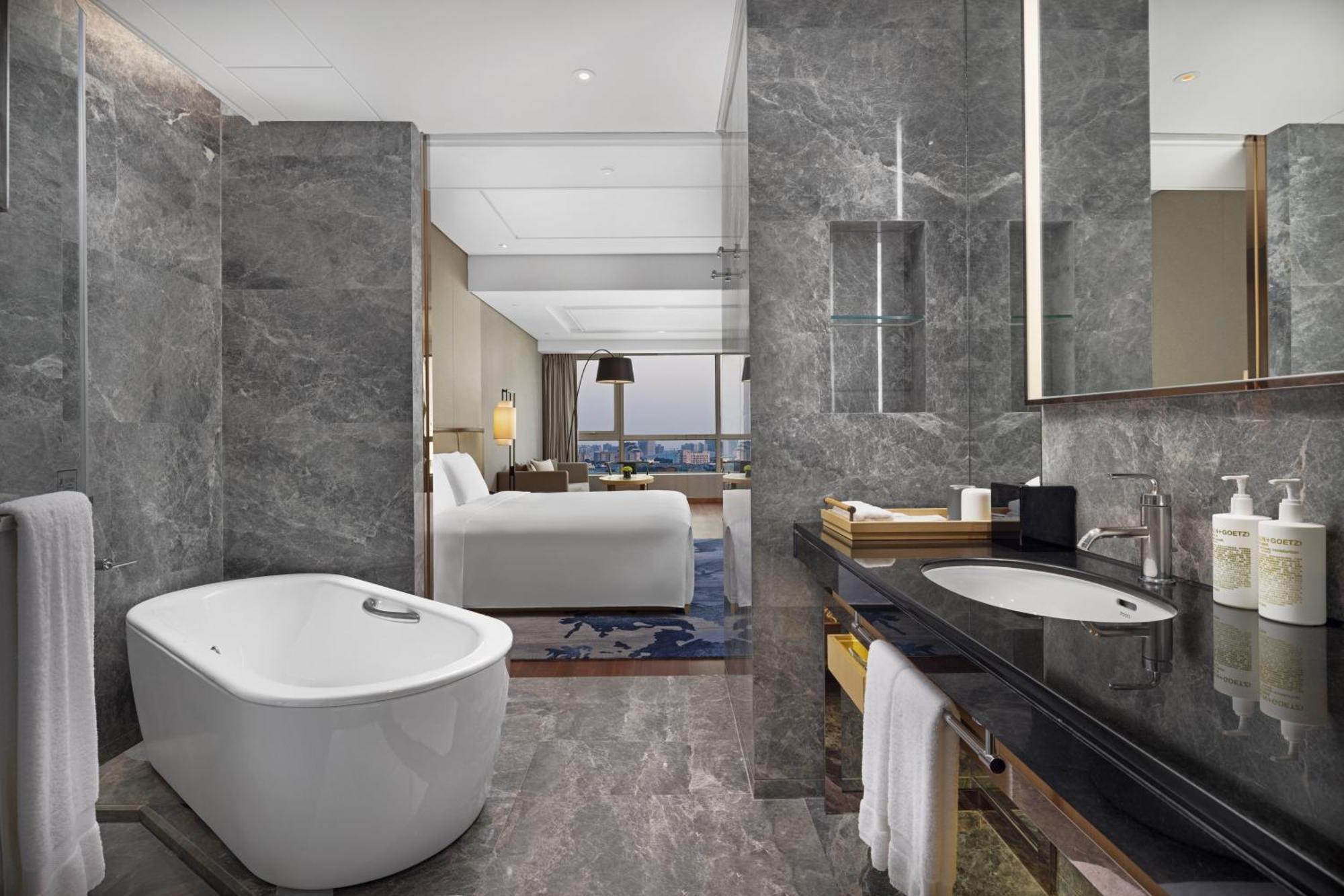 New World 5* Beijing