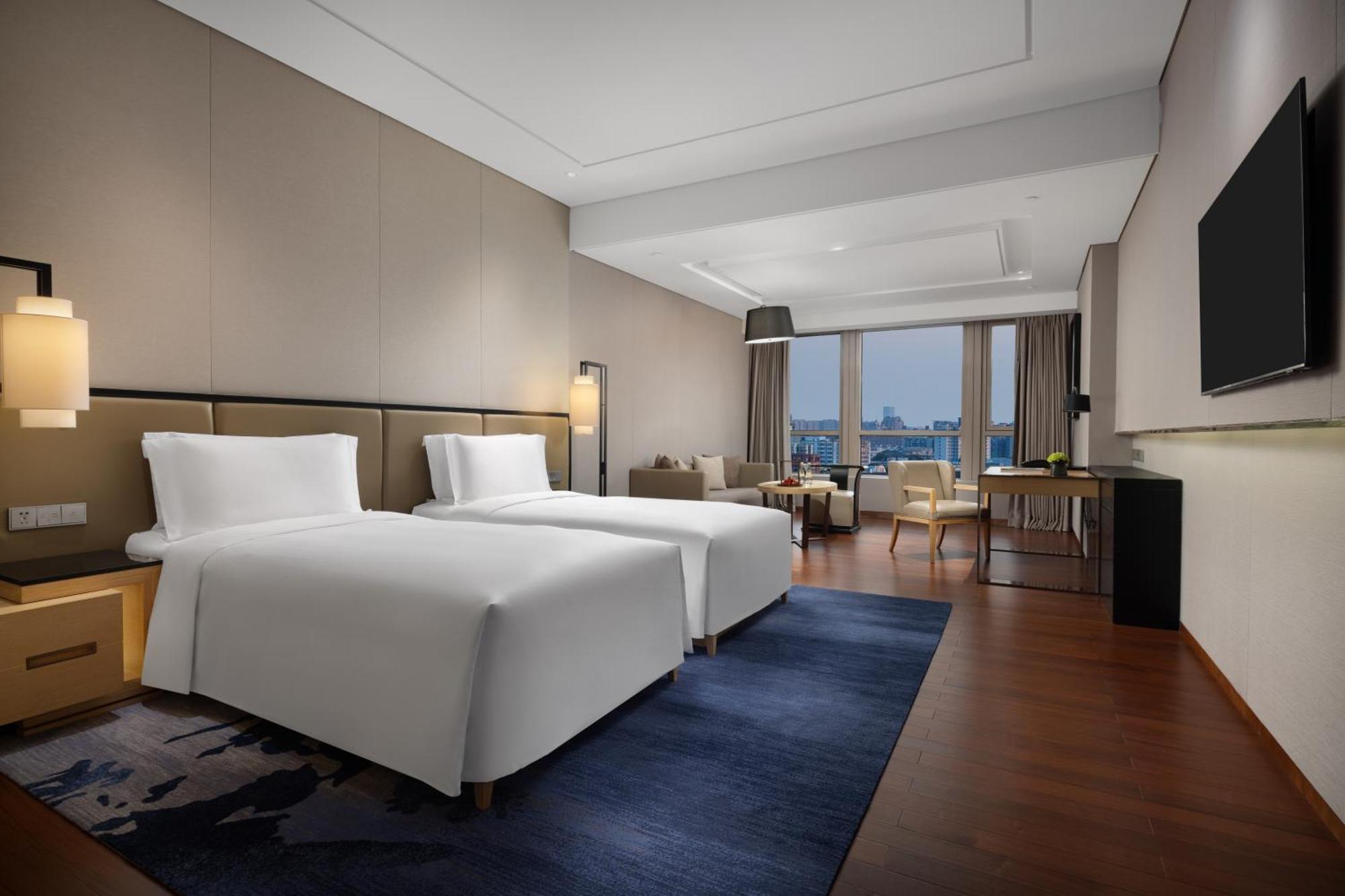 Hotel New World 5*