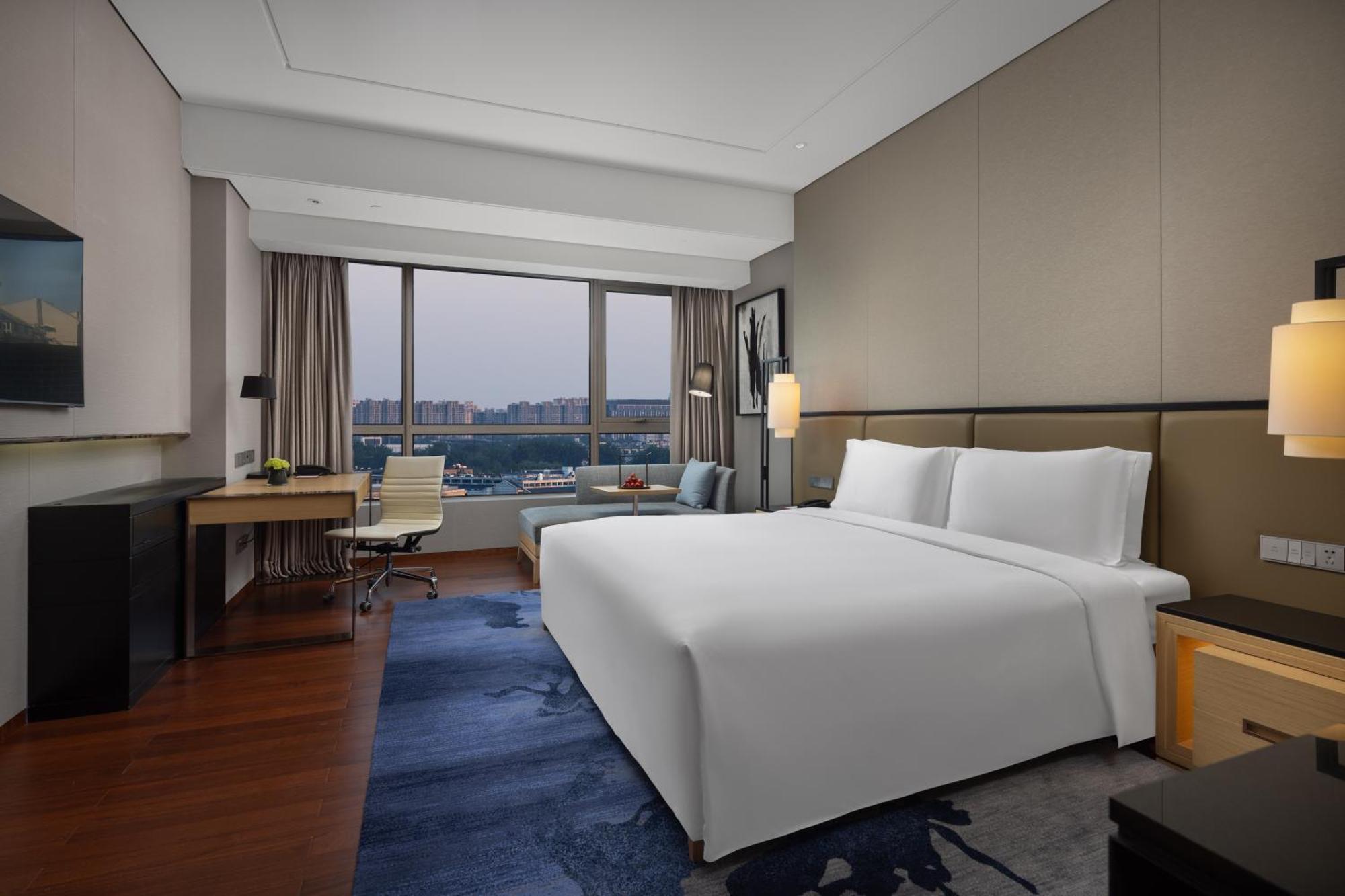 Hotel New World