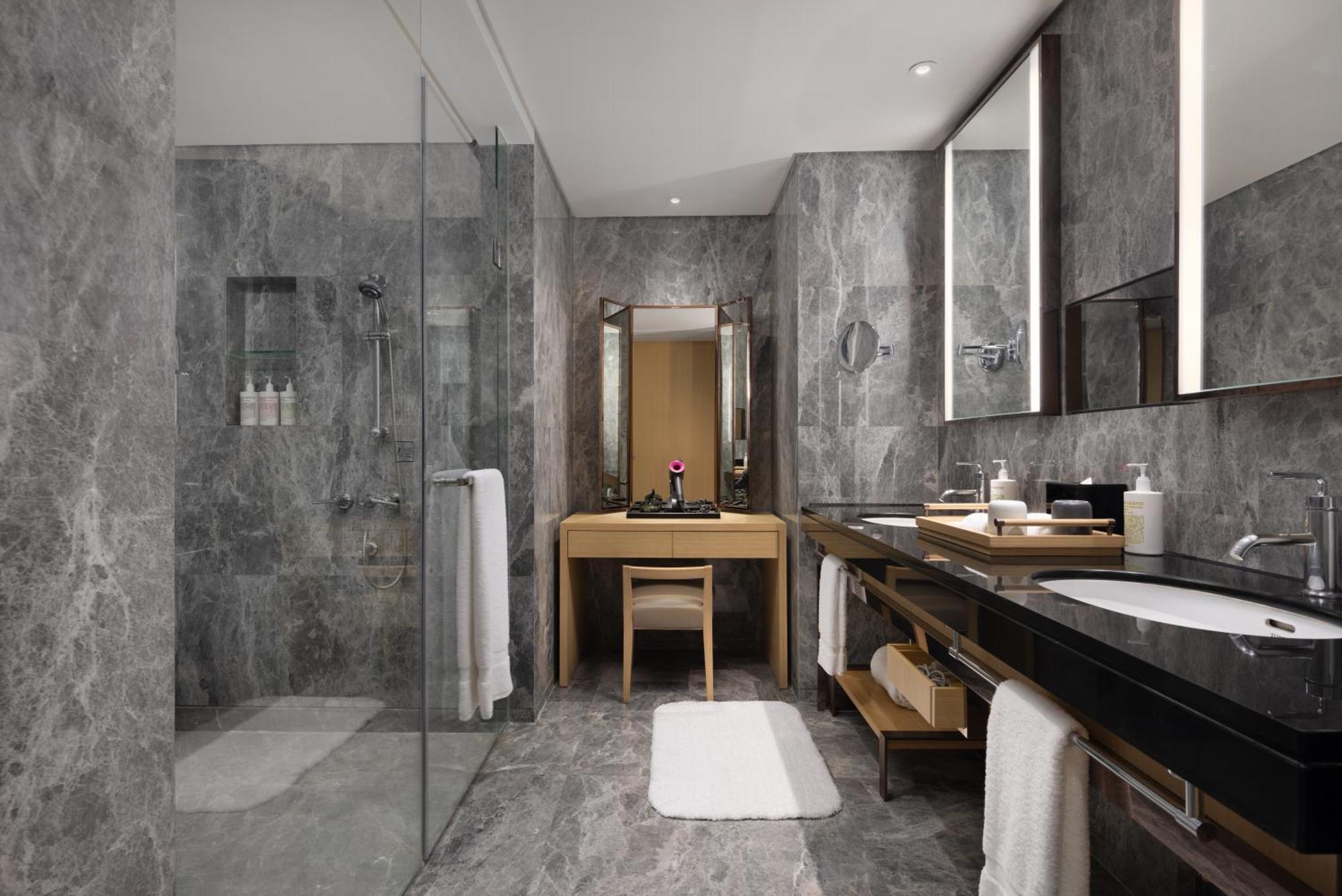 New World 5* Beijing