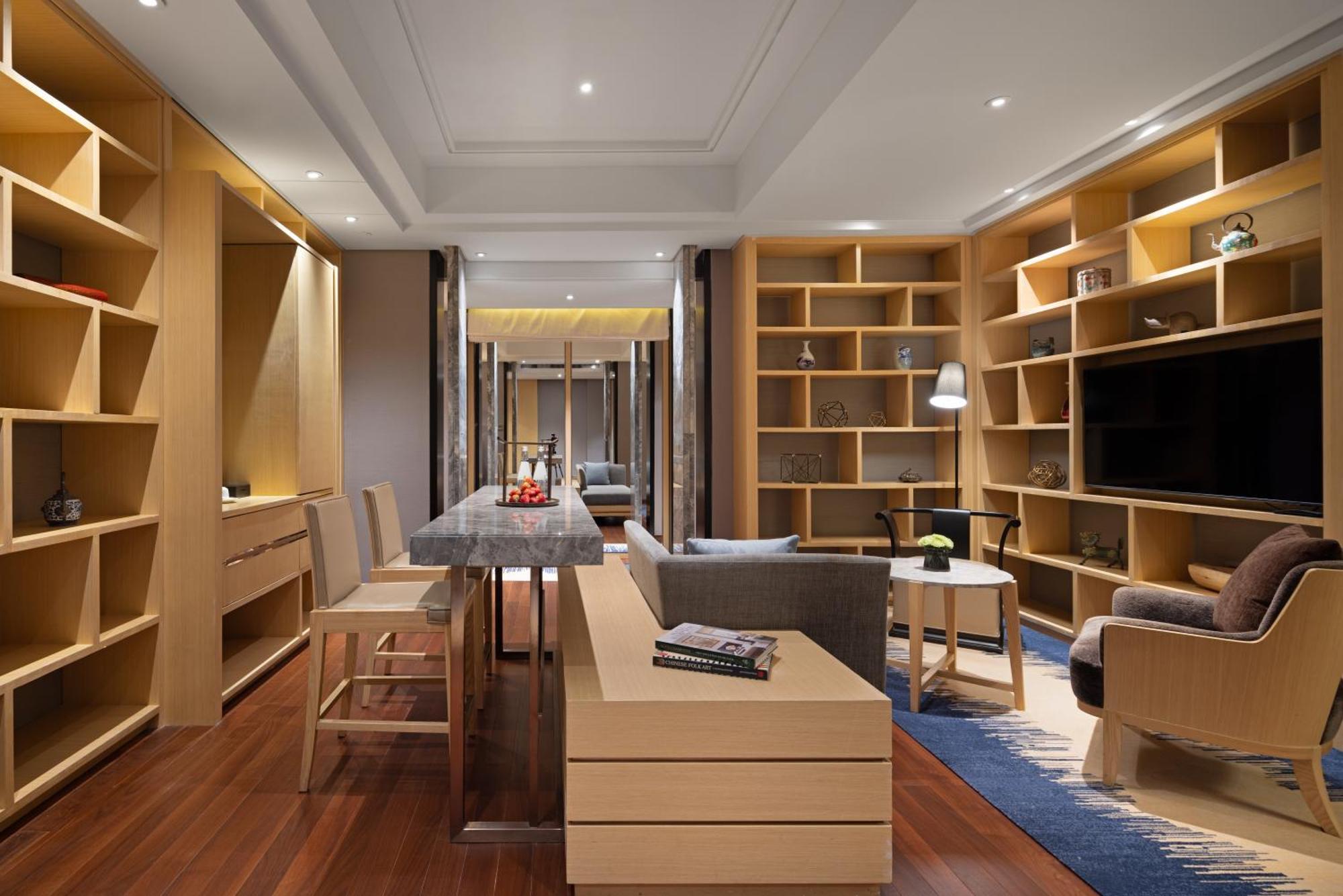 New World Hotel