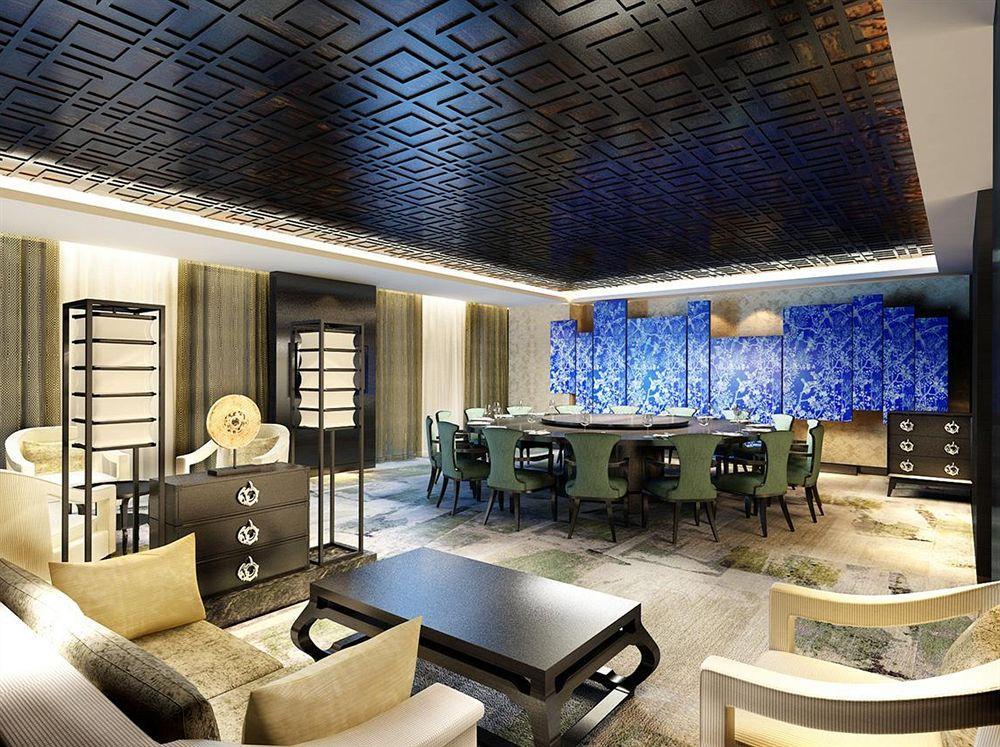 New World Hotel 5*