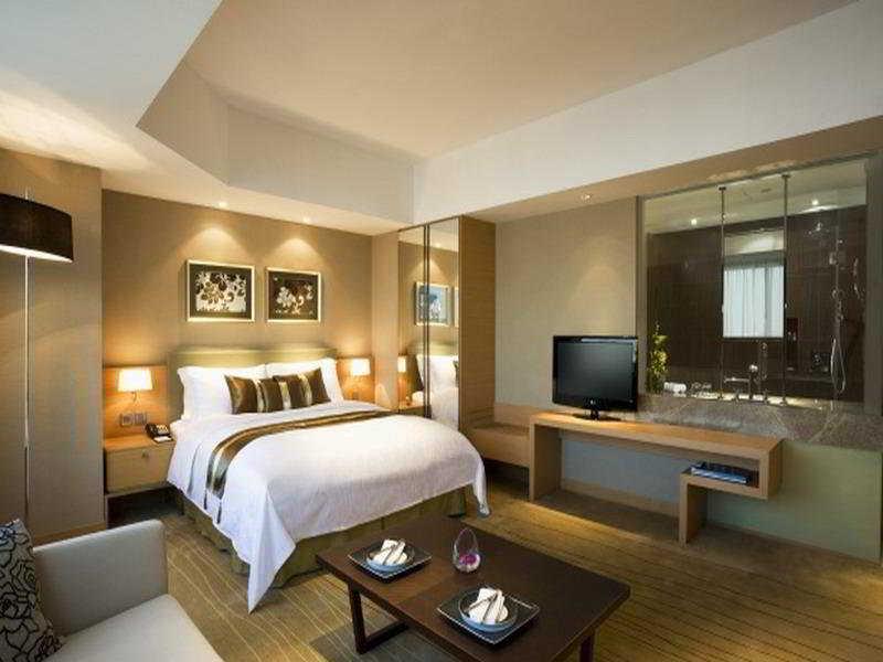 New World Hotel