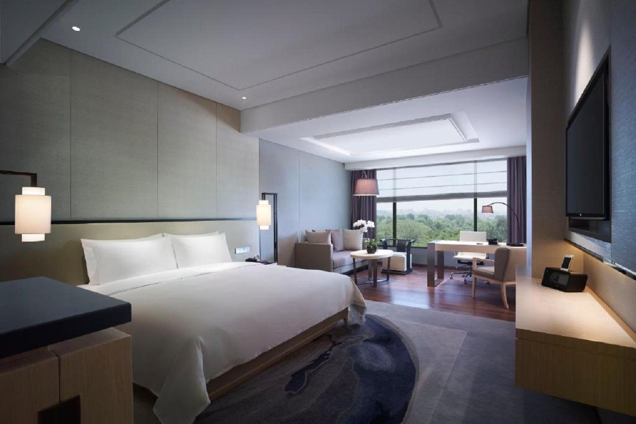 New World Hotel